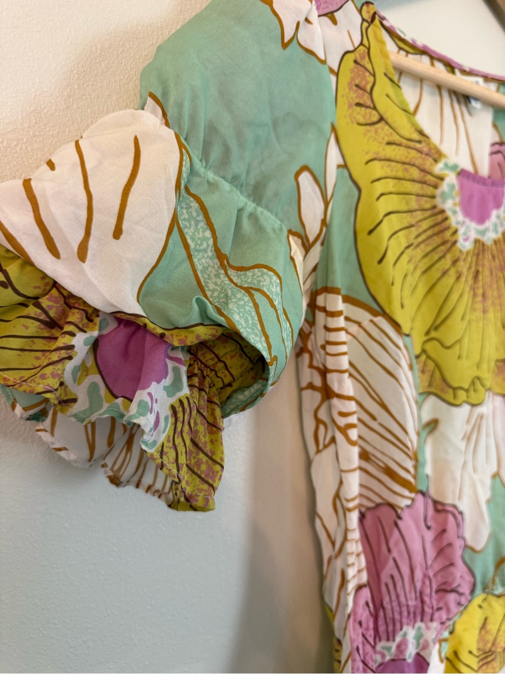 Anthropologie Odille Silk Floral Ruffle Sleeve Blouse Size 2 - Picture 5 of 9